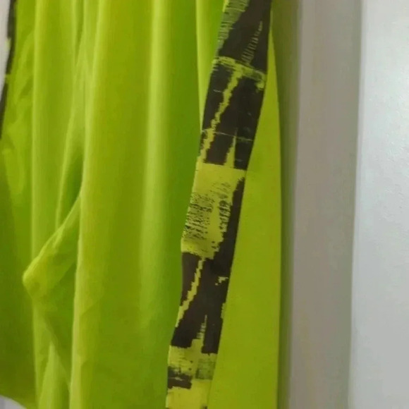 NIKE boys DRI-fit trophy printed training shorts - Picture 6 of 10